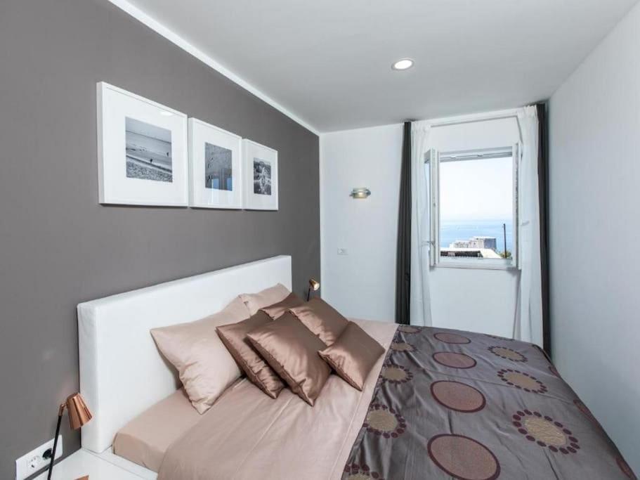 Bleu Villa - Three Bedroom Villa With Balcony And City View 두브로브니크 외부 사진