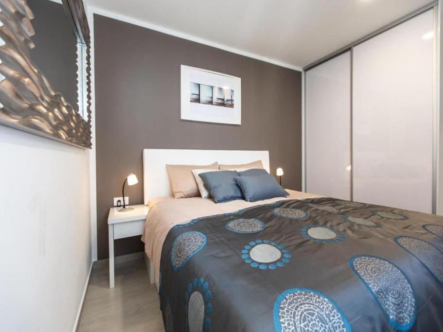 Bleu Villa - Three Bedroom Villa With Balcony And City View 두브로브니크 외부 사진